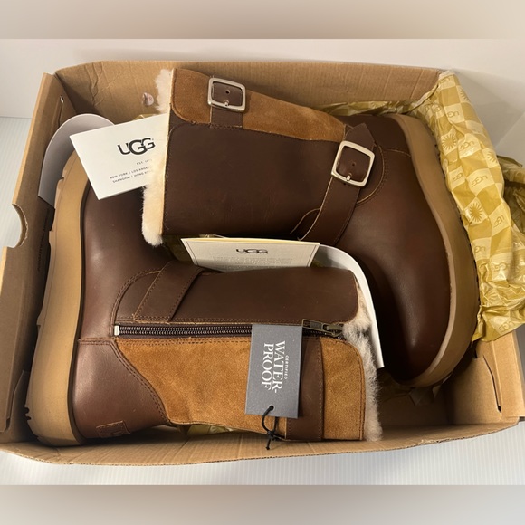 UGG BREIDA WATERPROOF Leather/Suede Sheepskin Lined w/Grip Outsole Boots - Picture 10 of 14